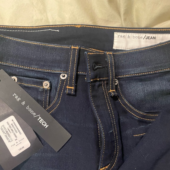 Brand new rag and bone skinny jeans. Size 24 - Picture 2 of 3